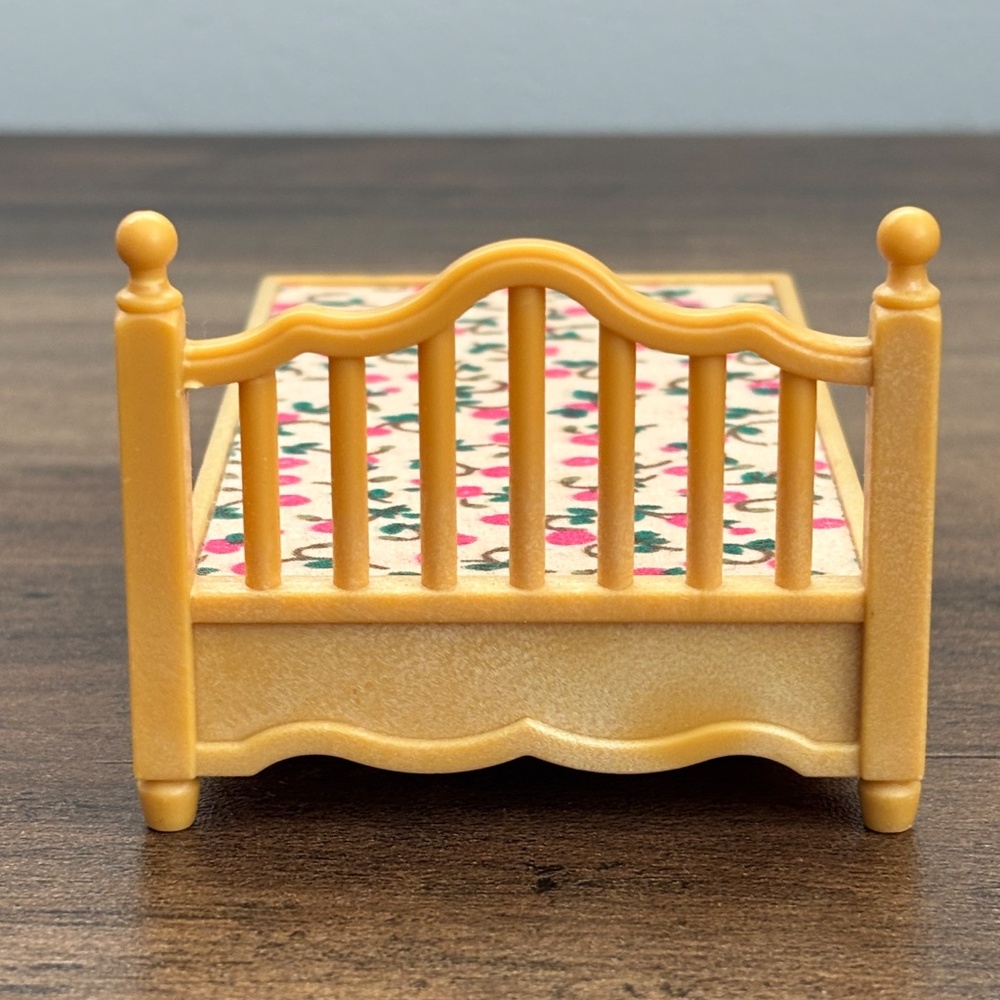 Sylvanian Calico Critters Bed Red Roof Country Home Flowers Replacement Epoch - Picture 5 of 8